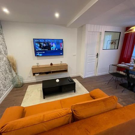 Le Jardin Niortais - Hyper Centre- Proche Gare - Paisible - Grand Jardin Prive, Wifi Hd -Netflix Apartment Luaran gambar